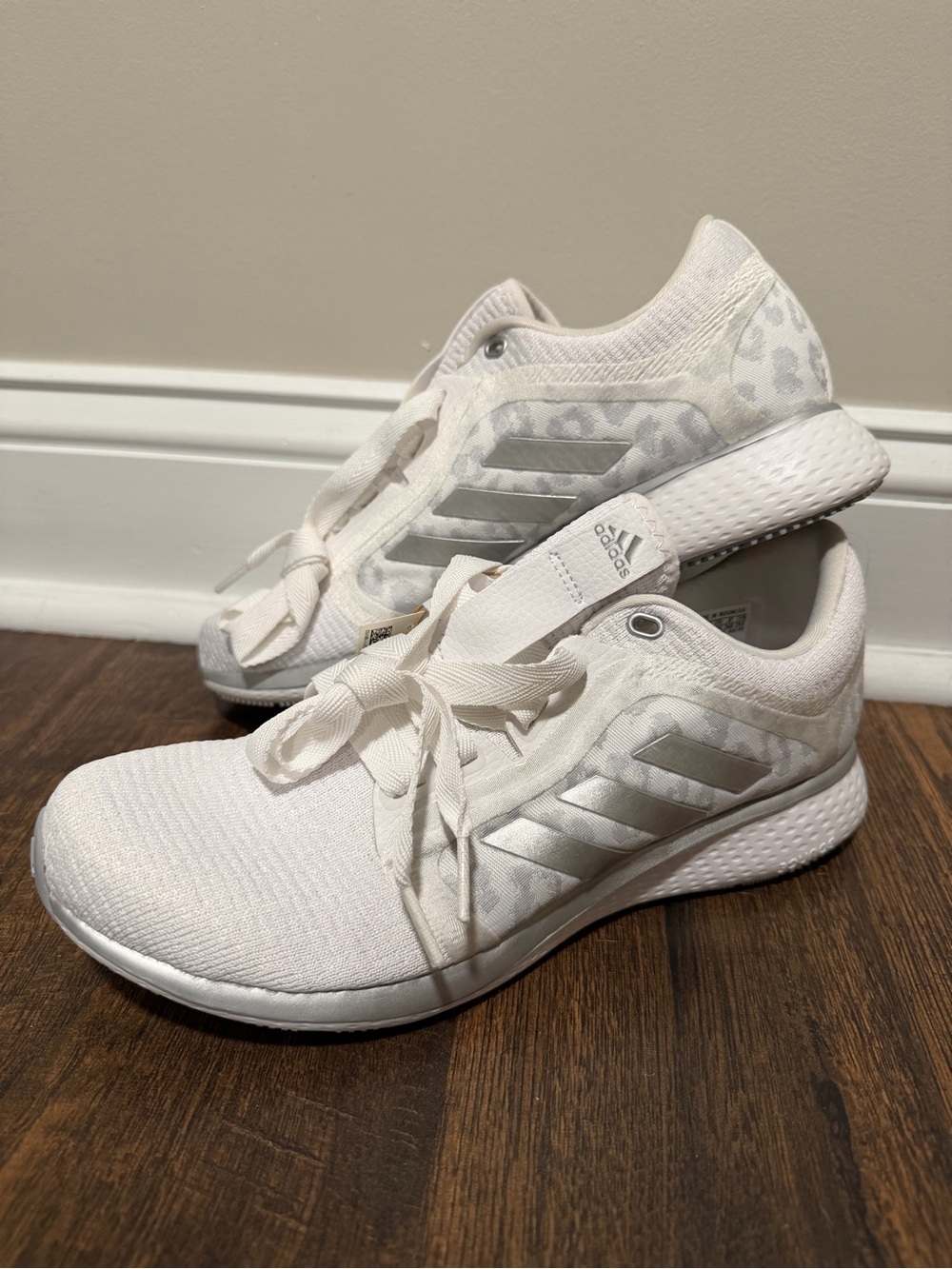 Adidas women’s Edge Lux 4 size 9